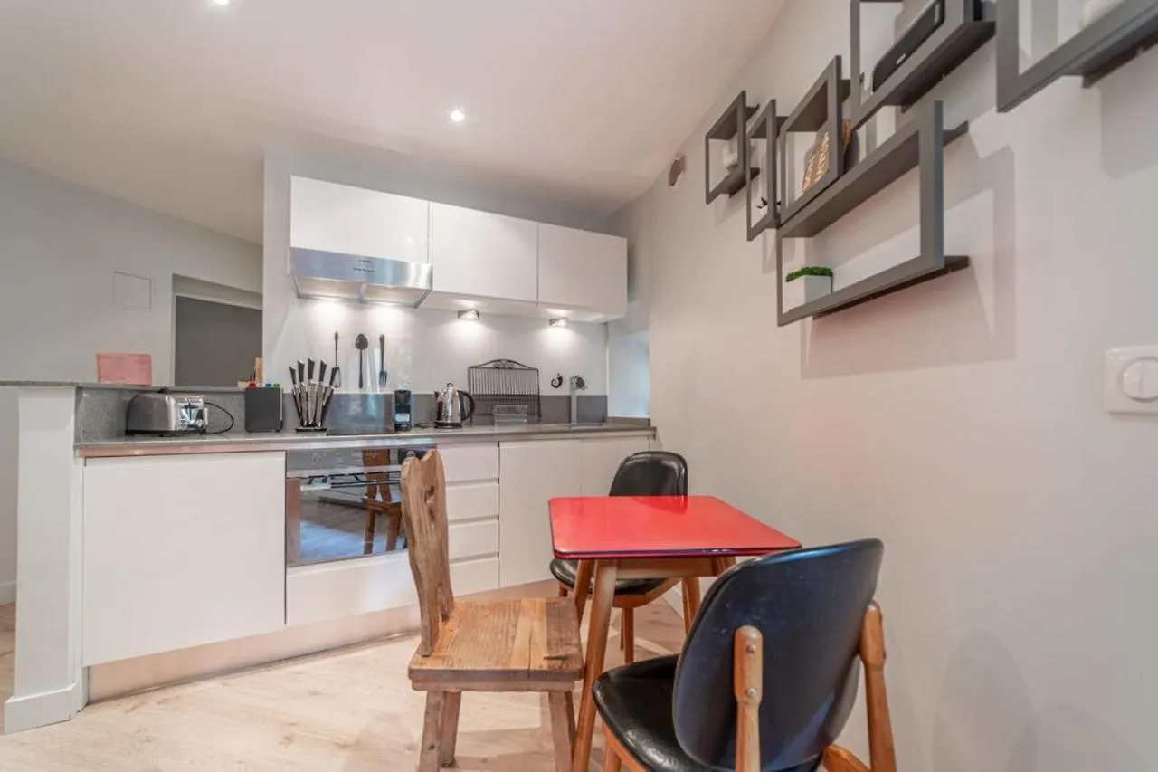 Escale Annecienne Furnished Flat Apartment Annecy