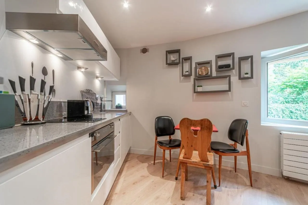 Escale Annecienne Furnished Flat Apartment Annecy France